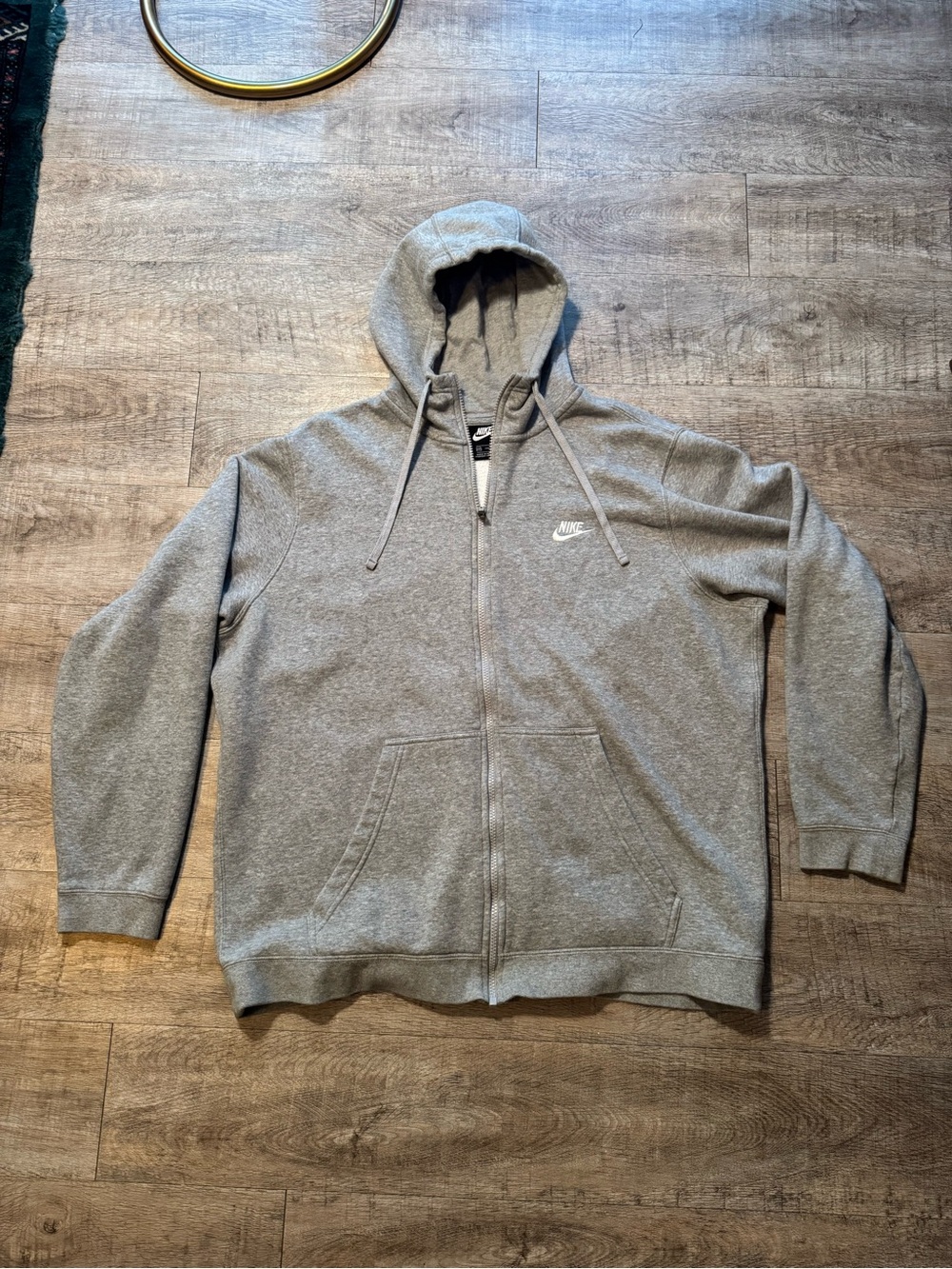 Nike Men's Light Grey Full-Zip Hoodie Sweatshirt